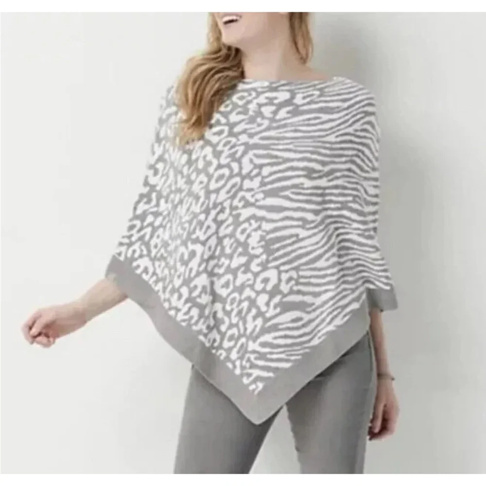 Barefoot Dreams CozyChic Lite Ocean Breeze Poncho Dove Animal Gray OneSize NWT